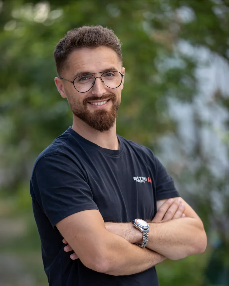 Kenan Abazi, Montage-Elektriker bei der Elektro LL GmbH